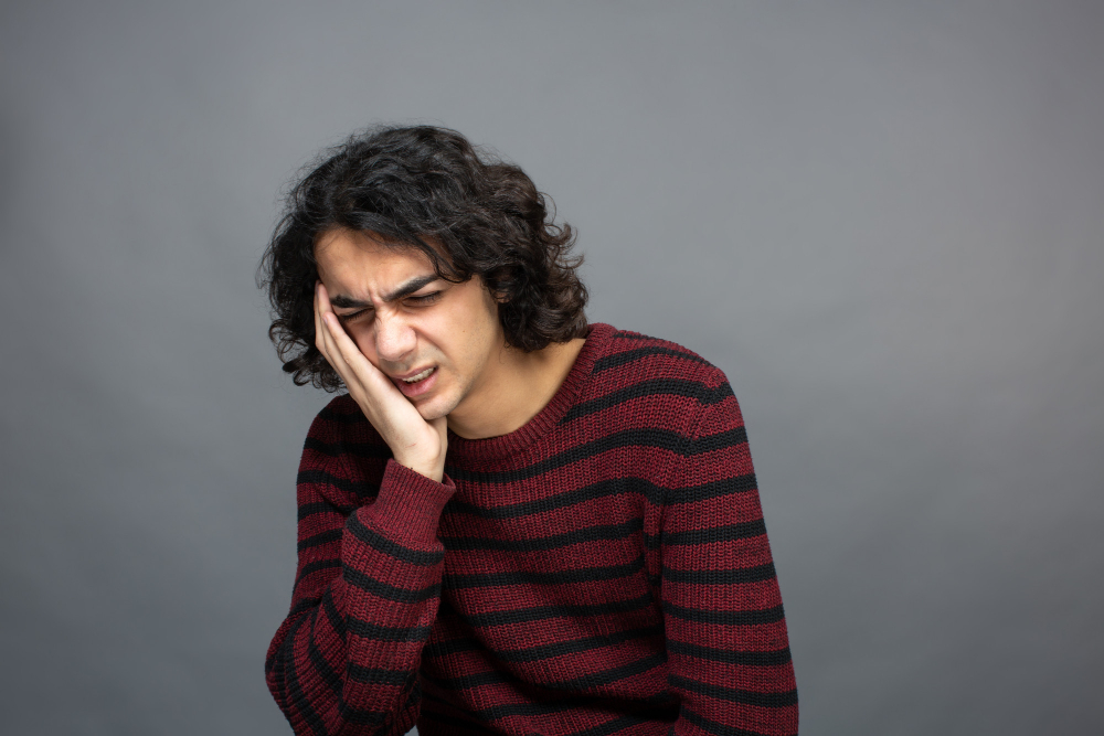 Tooth Filling Fell Out No Pain: Causes, Risks, What to Do & When to See a Dentist