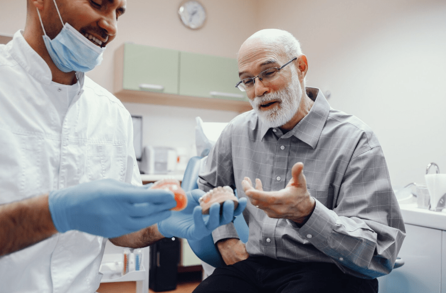8 Signs That You Need Dental Implants