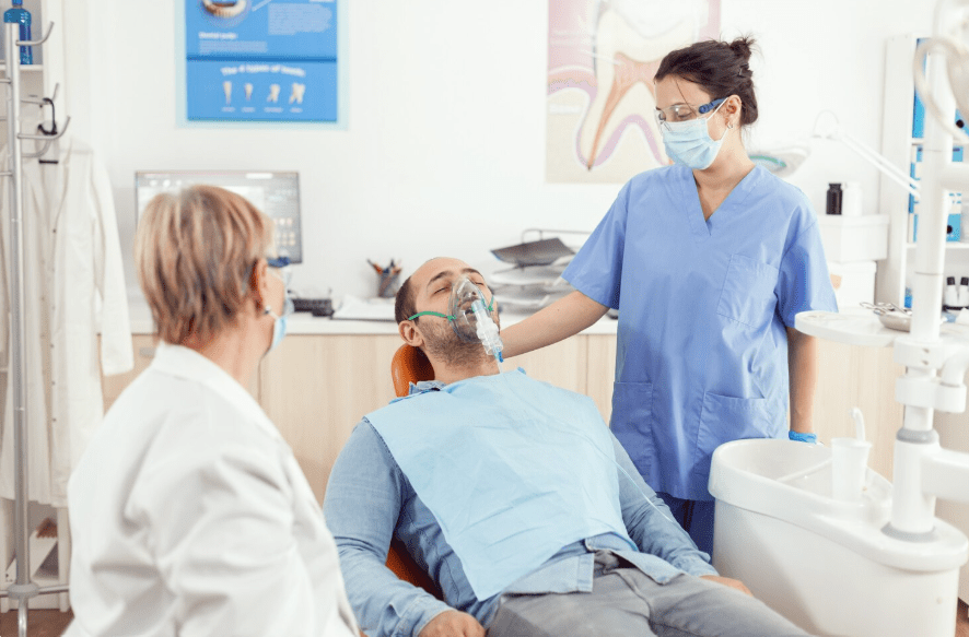 IV Sedation vs. General Anesthesia for Wisdom Teeth: A Complete Guide